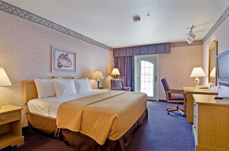 Best Western Kiva Inn Fort Collins Phòng bức ảnh